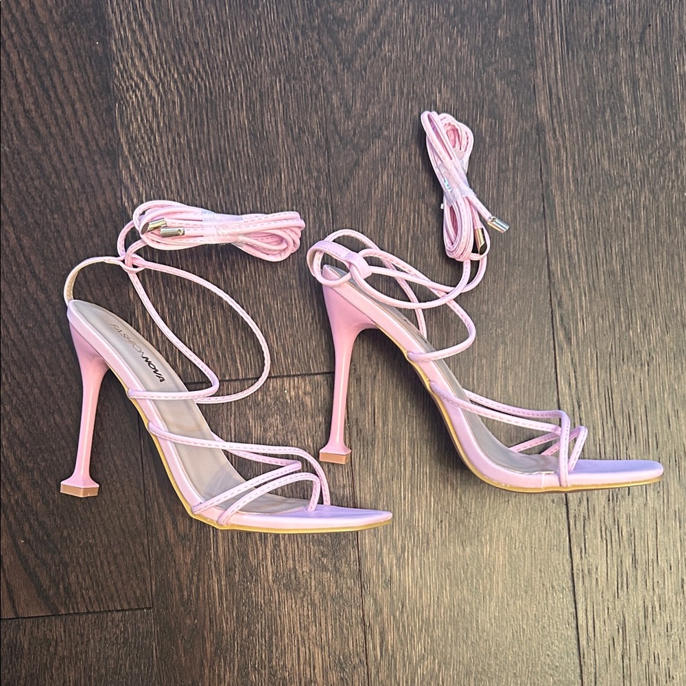 Fashion Nova Elegant Pink Strappy Heels 6.5 new
